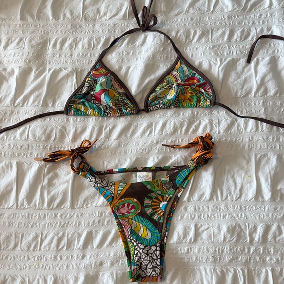 Body Glove Other - Body Glove multi colored bikini